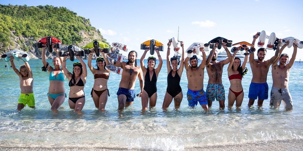 Underwater Scooters for Rental Operators on the Beach