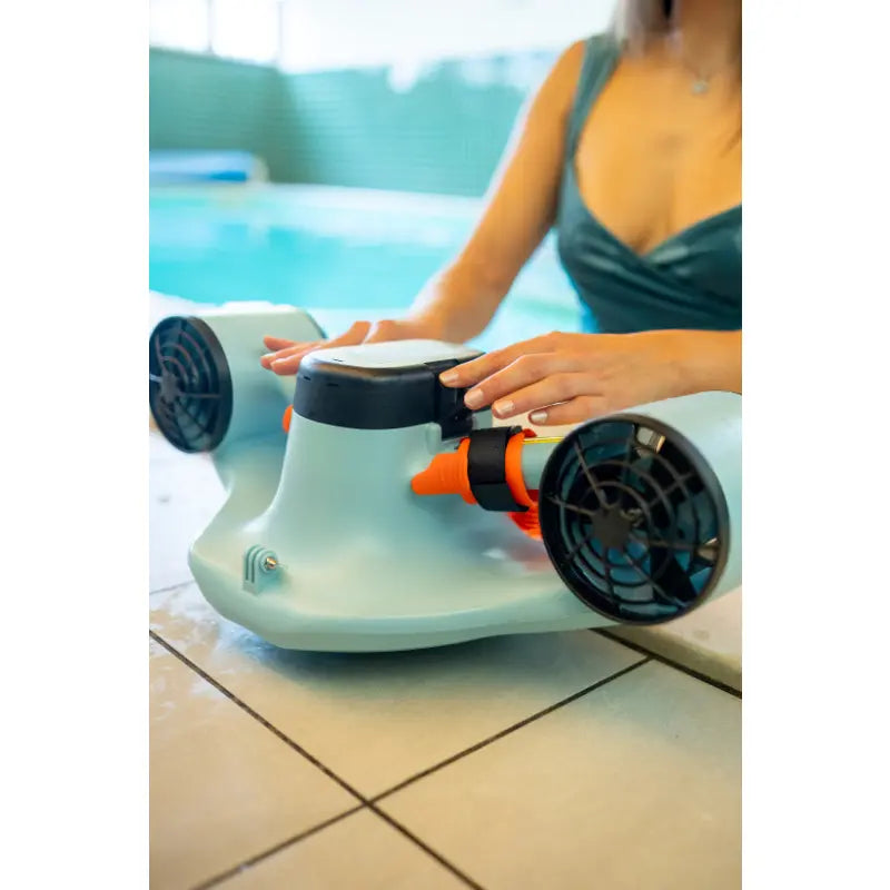 Asiwo Manta 2 Underwater Scooter Secure Battery