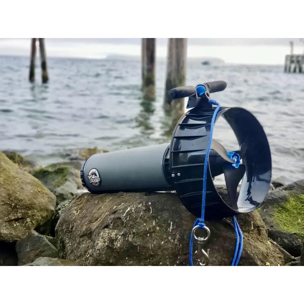 Dive Xtras BlackTip Tech T-Handle Grip installed.