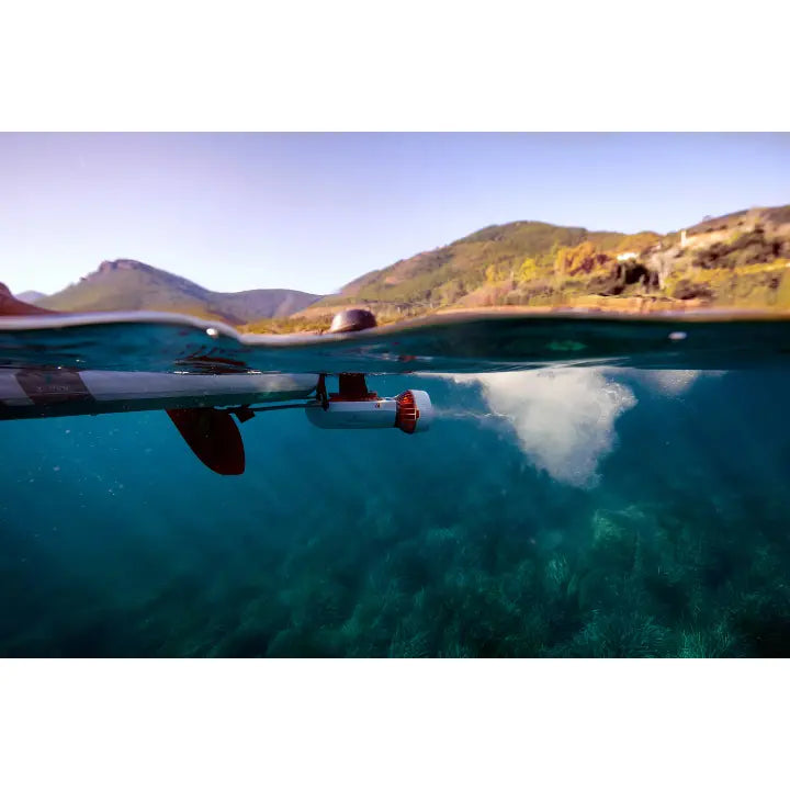 Sublue WhiteShark Tini Paddleboard Power Single Motor Kit fast in water